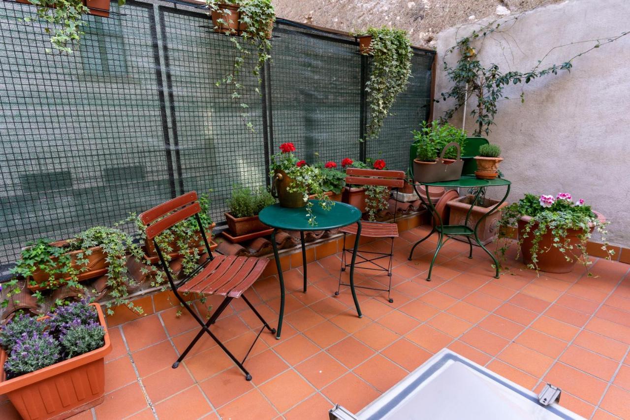 B&B S. Trinita 18 Suites & Rooms Trento Kültér fotó