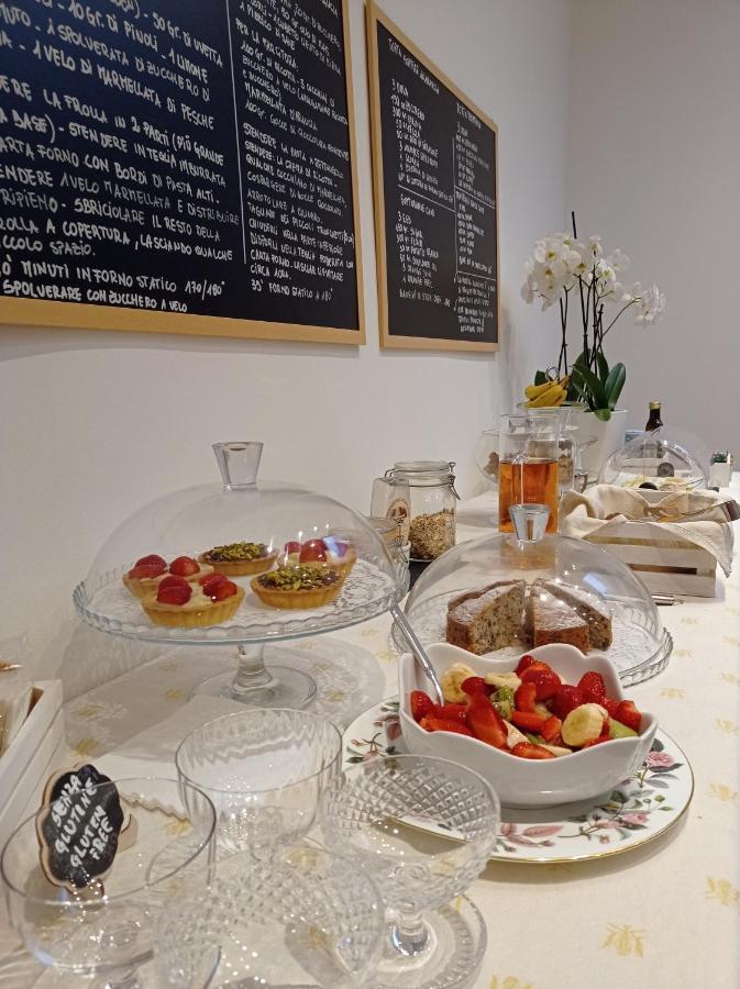 B&B S. Trinita 18 Suites & Rooms Trento Kültér fotó